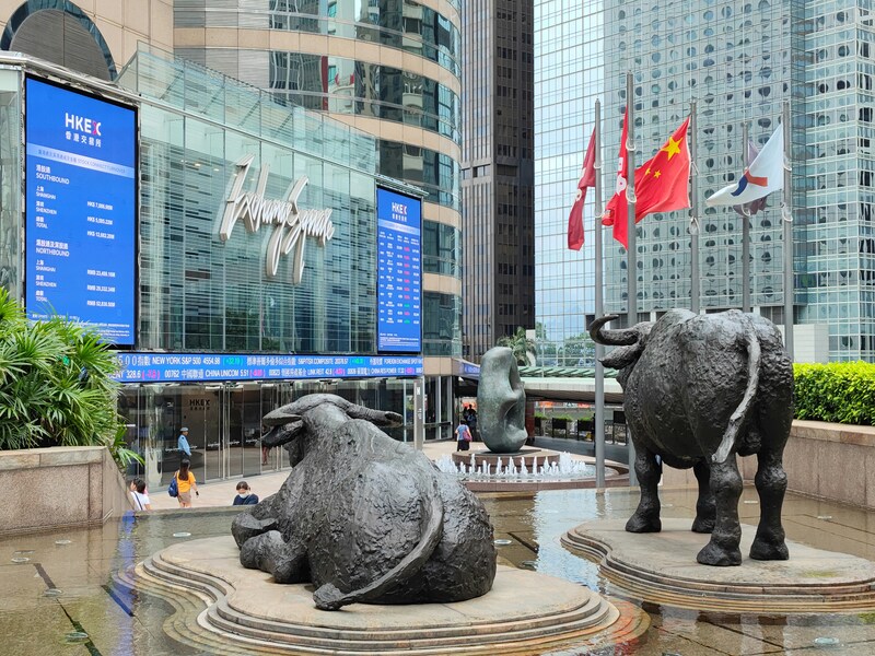 Futures Mixed As 3 Titans, Fed Loom – Investor’s Business Daily